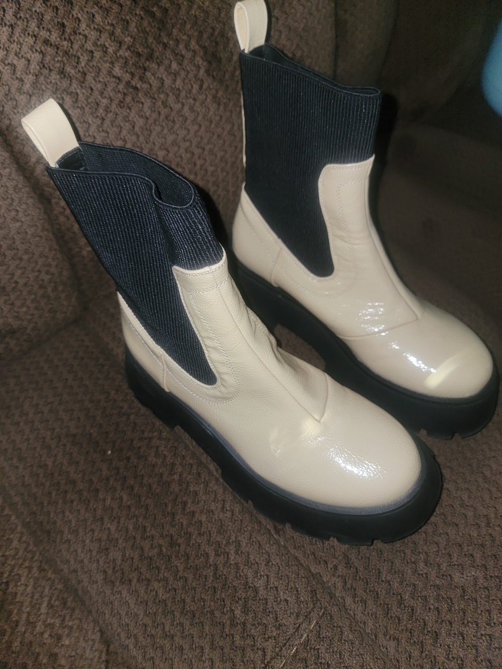 Sam Edelman CIRCUS Women's Cream Patent Chelsea Boots with Black Elastic Panels